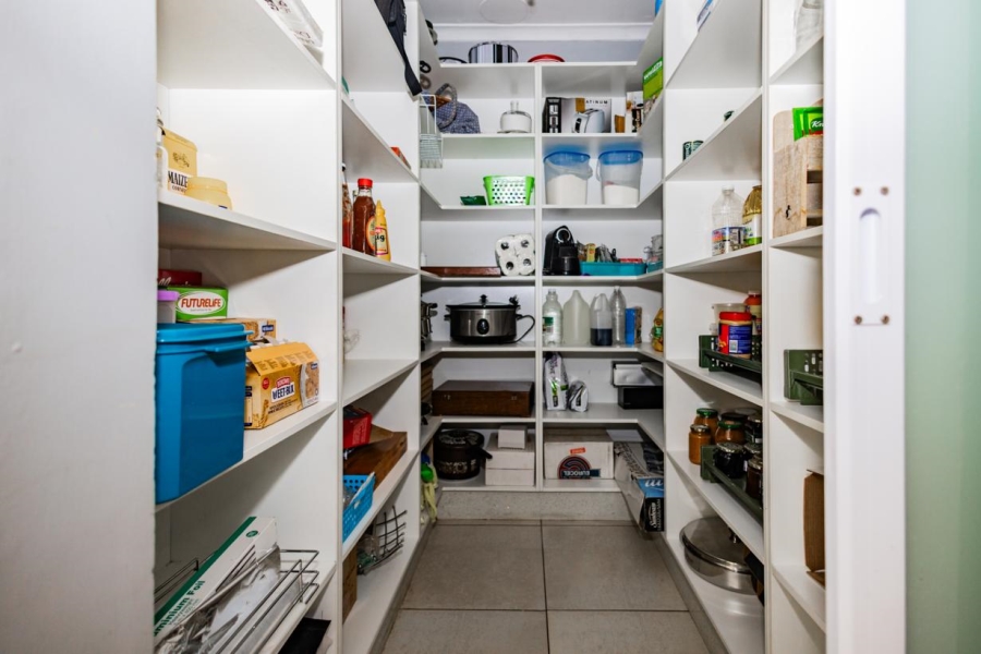 8 Bedroom Property for Sale in Joostenbergvlakte Western Cape